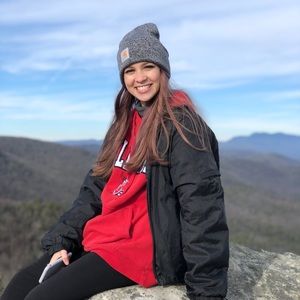 Meet your Posher, Julia